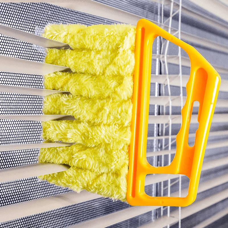7-Finger Microfiber Blind & Window Cleaning Brush – Washable, Easy Dust Removal